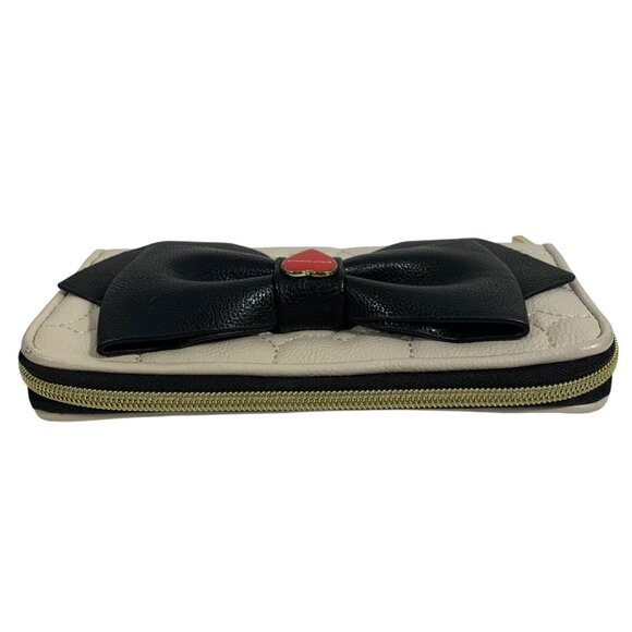 BETSEY JOHNSON Puffy Quilted Heart Accordion Wallet BIG Black Bow NICE! - Picture 4 of 9